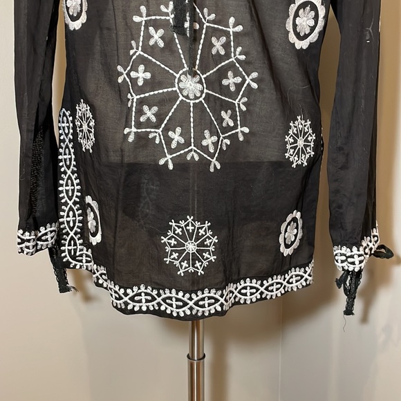 MUR MUR Cotton tunic / Cover up Embroidered BLACK and WHITE / MEDIUM - Picture 4 of 9